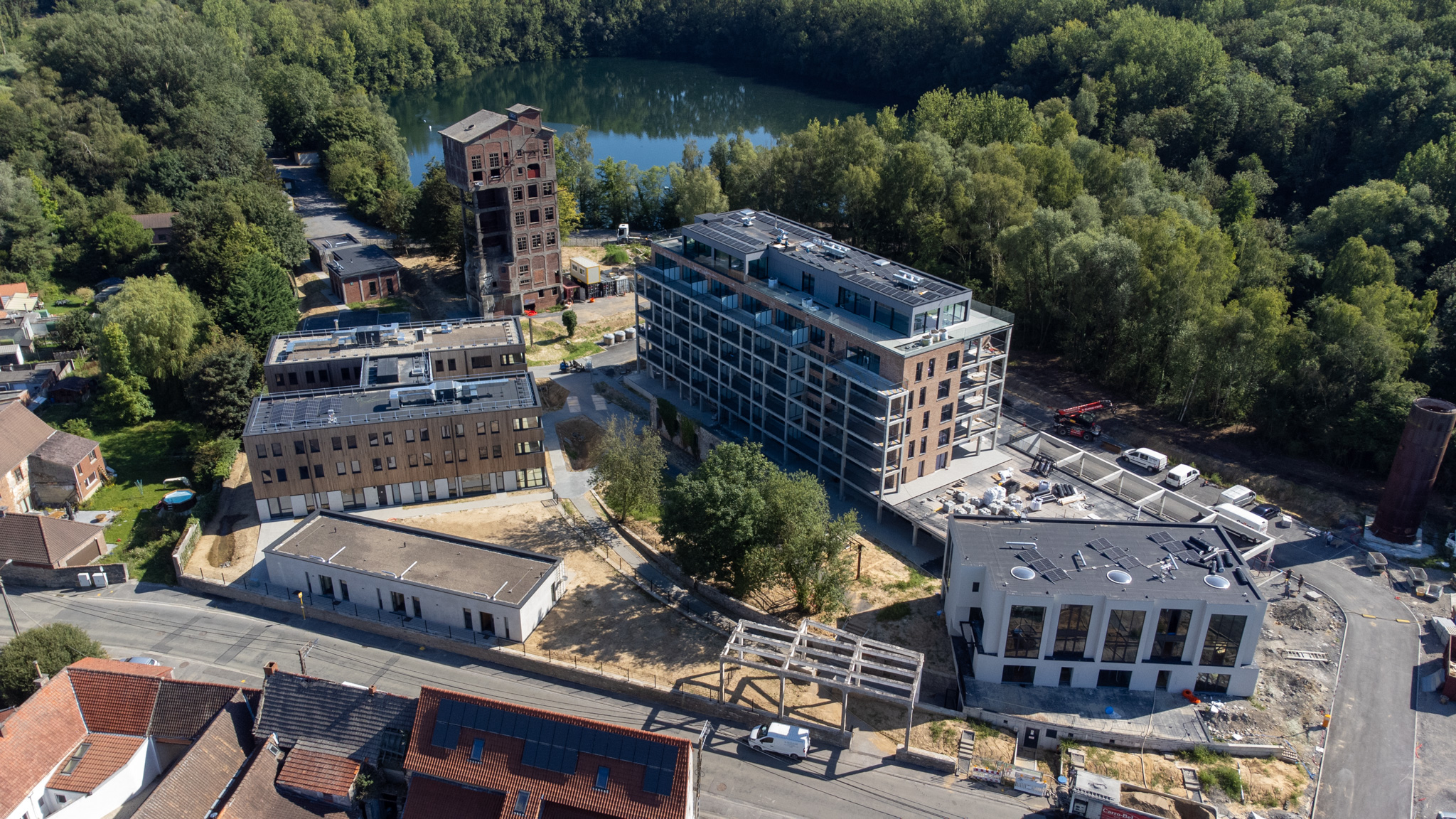 Réhabilitation circulaire de la Cimenterie Delwart : Galère à l'avant-garde de la construction durable"