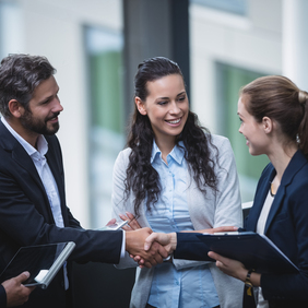 businesspeople-having-discussion-office_small.jpg